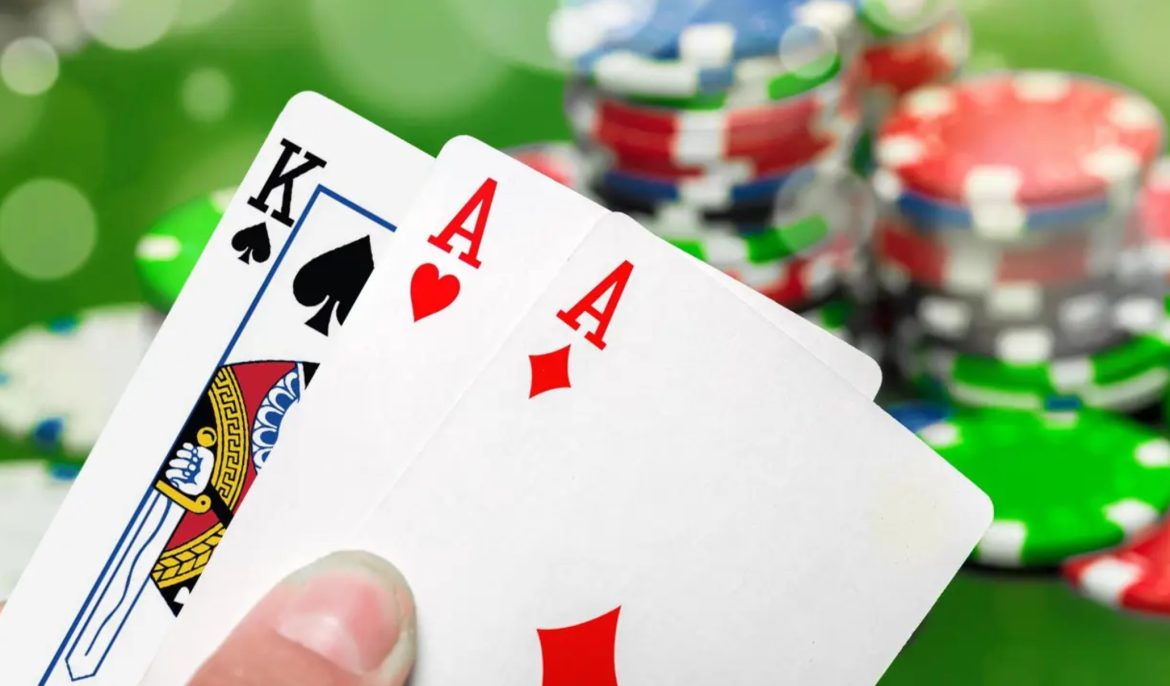 Strategies to Dominate Online Poker in Greece